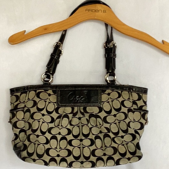 Coach purse - Picture 2 of 10